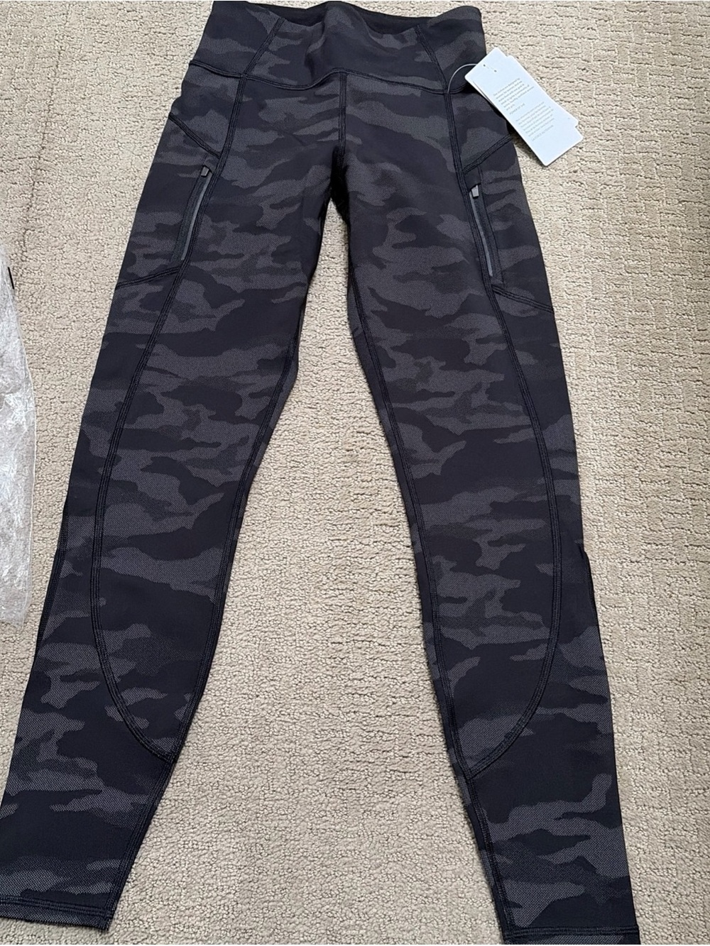 Athleta Black/Gray camo Rainier Reflective Tights nwt new XS pants pants